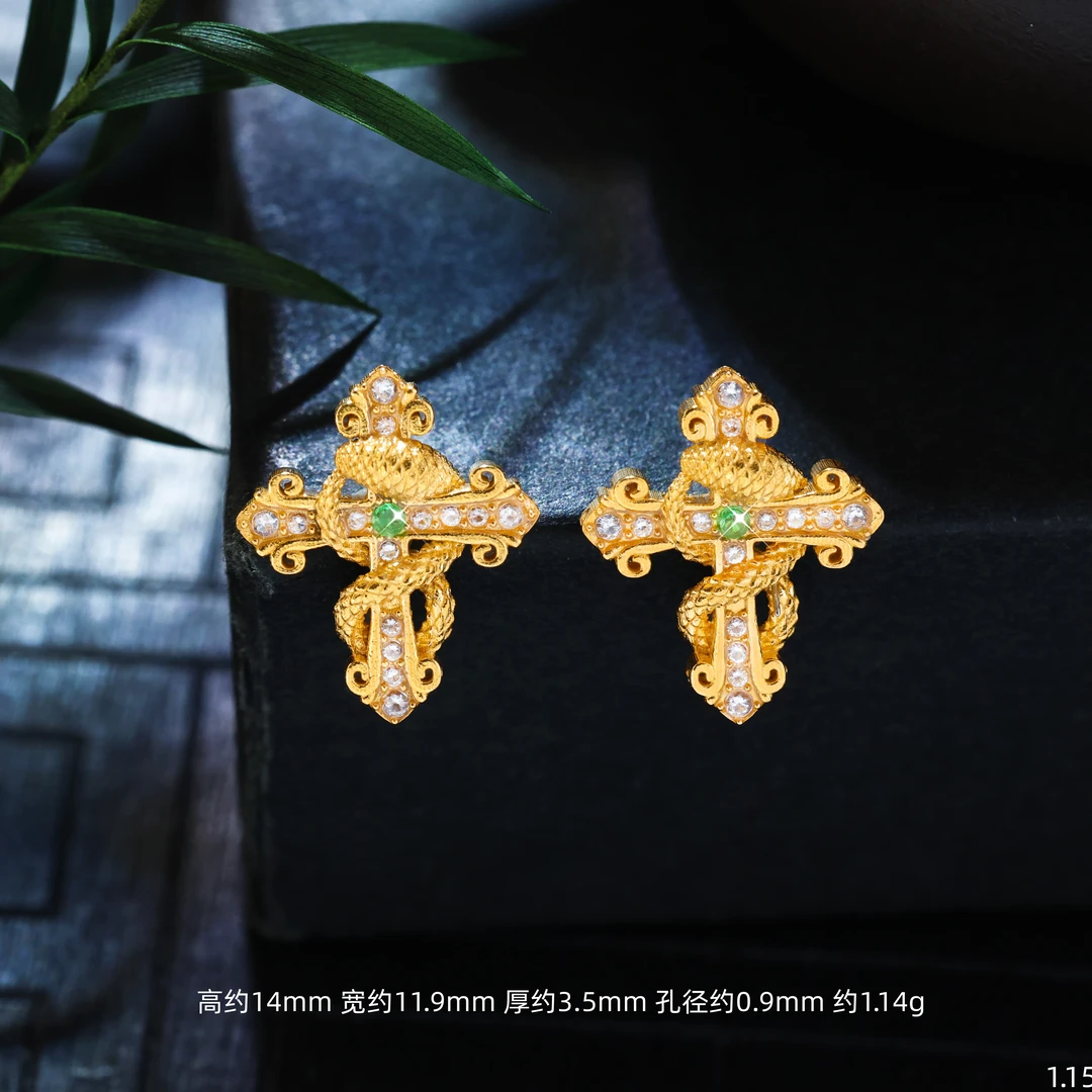 【金豆VIP】18K金豪镶灵蛇十字架权杖隔珠背云重工轻奢H