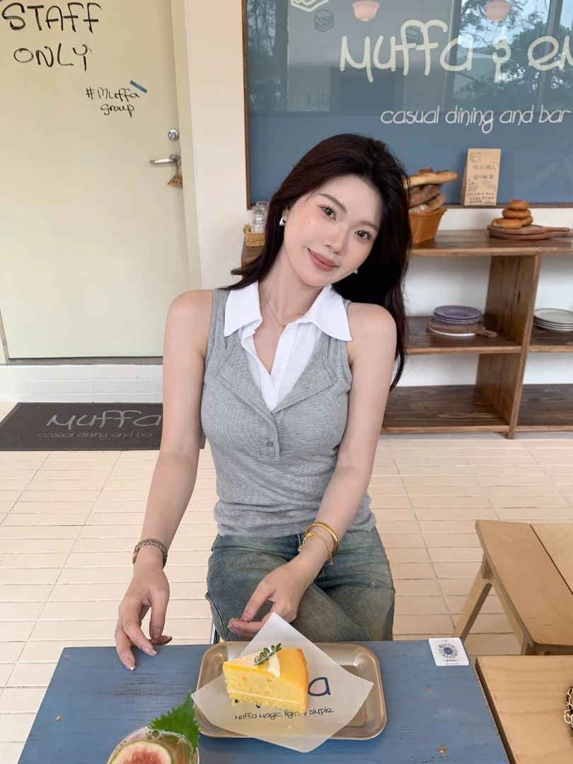 【野纱寻】韩系时尚纯欲假两件翻领无袖背心显瘦百搭气质慵懒感上衣