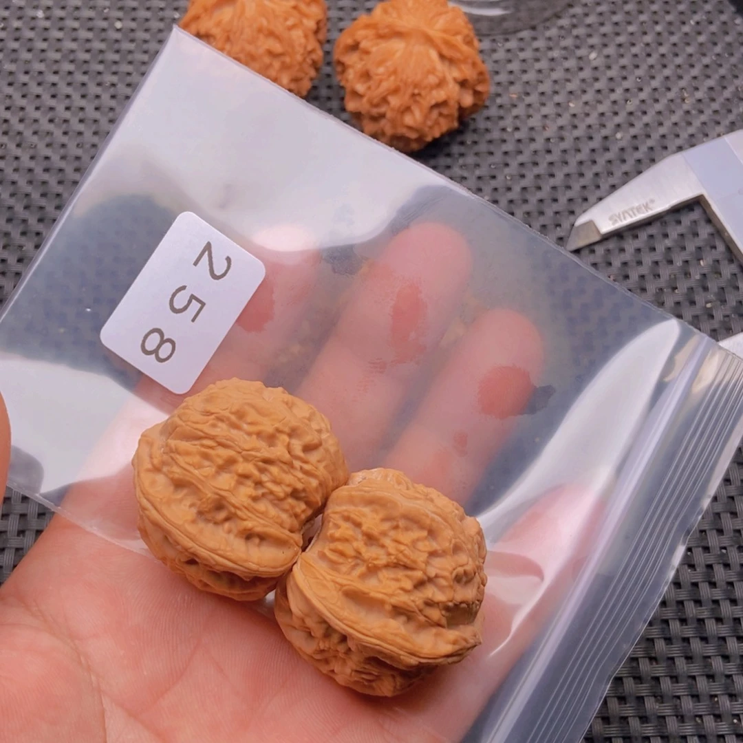 文玩核桃吊坠潜*识25800000000