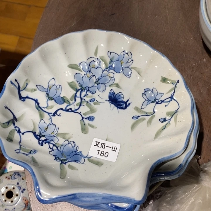 青花瓷景德镇手绘玉兰花贝壳盘
