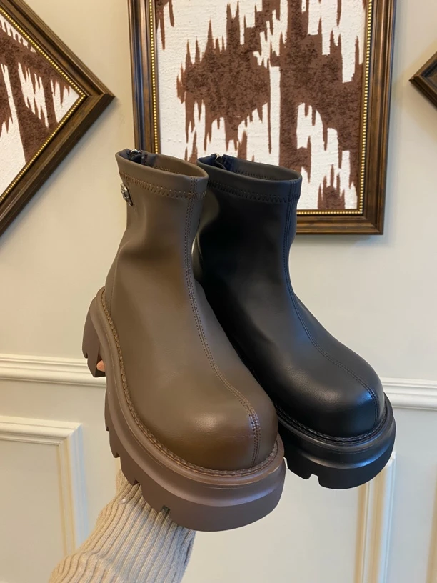 5552欧洲站厚底烟筒靴女2024新款套筒短靴复古擦色增高马丁靴