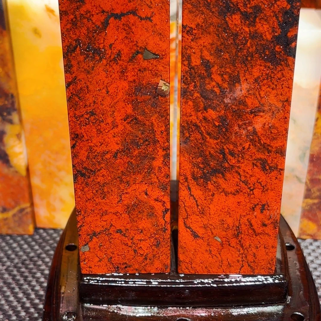 石材桂林鸡血玉大红袍印章