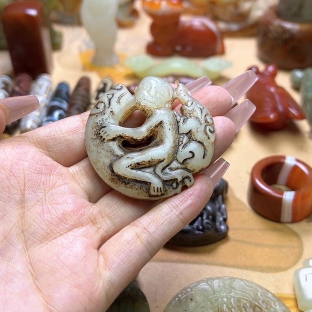 【闪购商品】蛇纹石玉颈饰未镶嵌