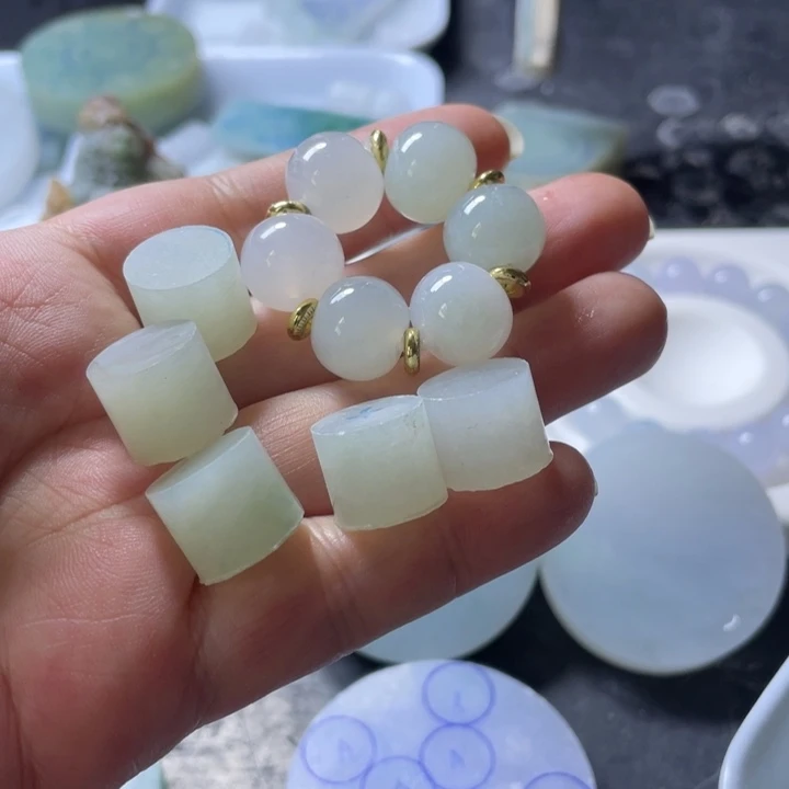 未镶嵌定制翡翠包工苹果珠