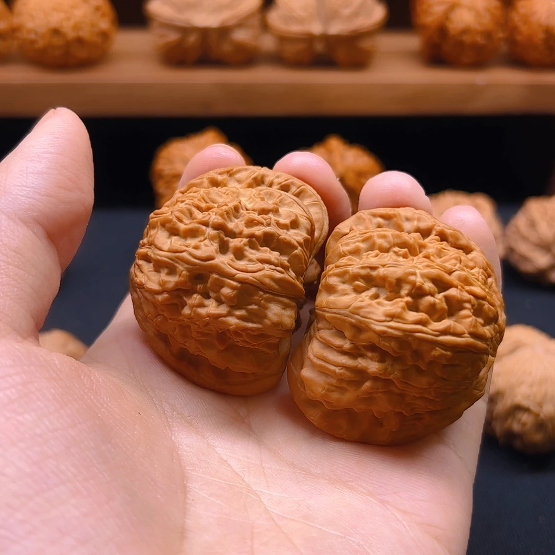 J***D把件核桃白狮子全品45