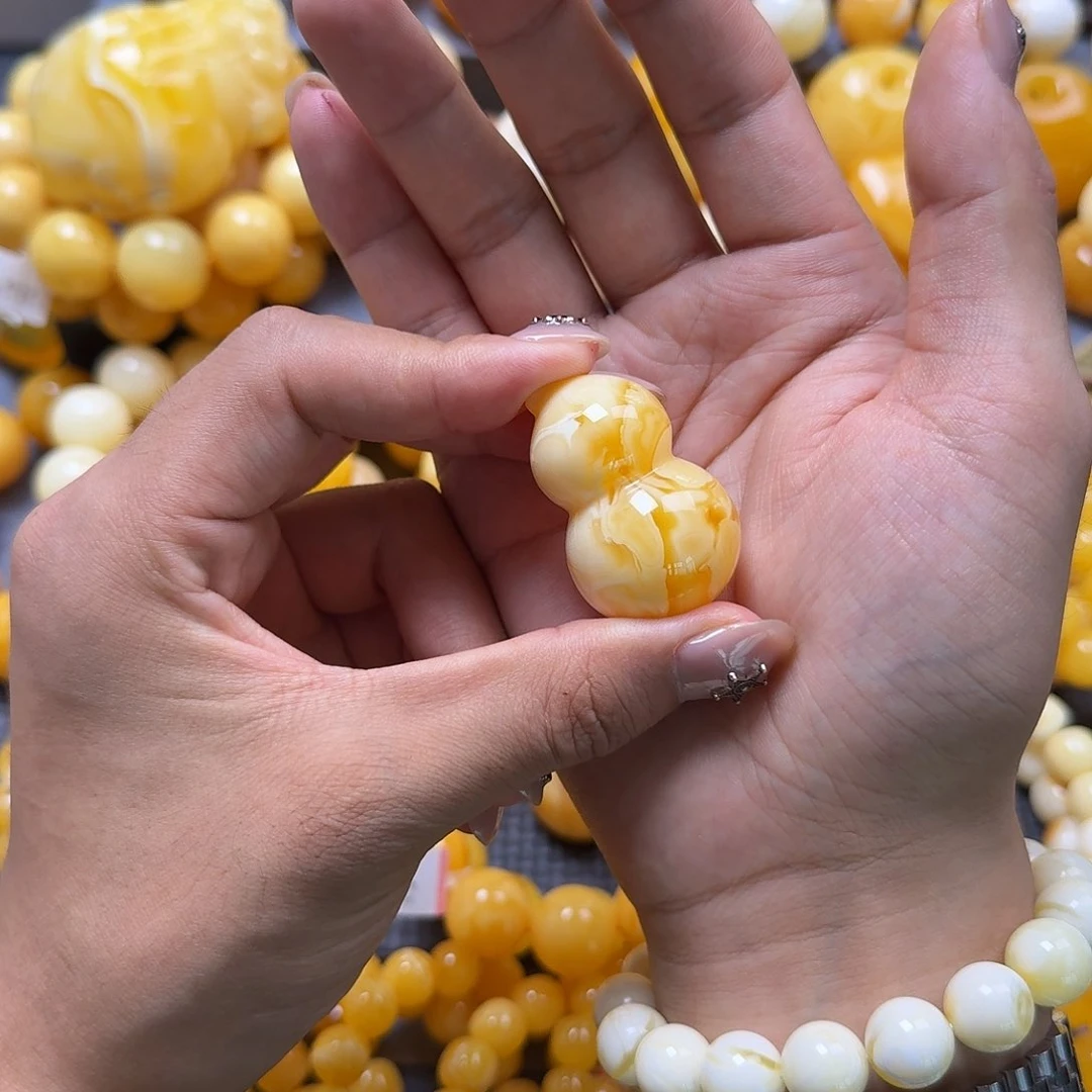 未镶嵌蜜蜡珠宝奇石