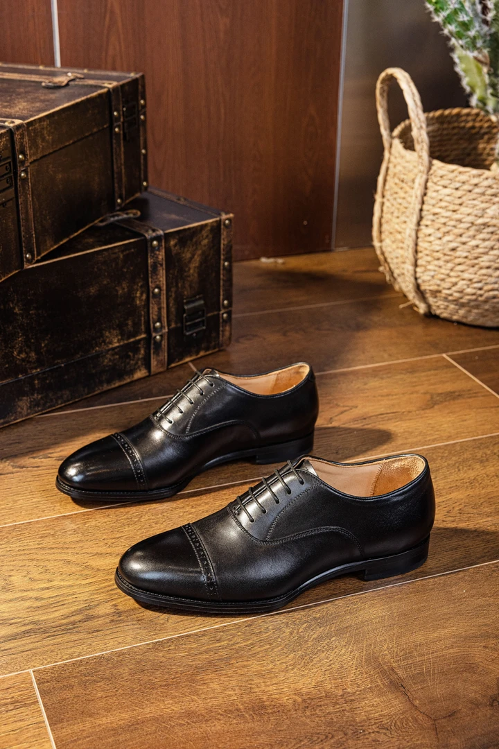 2025男鞋商务布洛克进口真皮大底百搭三接头圆头手工真皮皮鞋