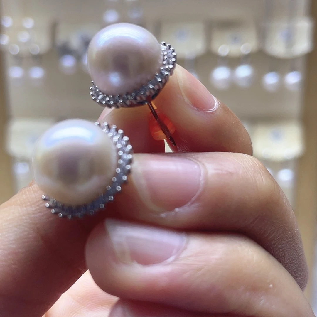 银S925镶嵌淡水珍珠耳饰