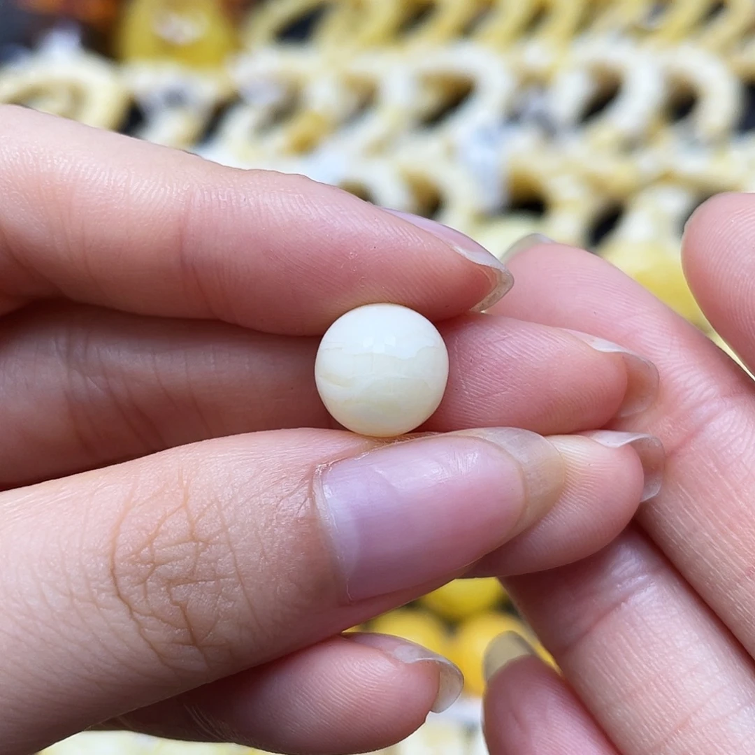 未镶嵌蜜蜡裸石圆珠10.3mm