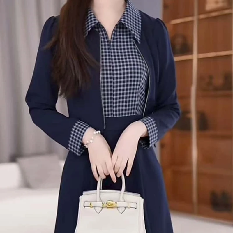 A439【连衣裙】2025早秋新款时尚气质优雅翻领修身显瘦减龄连衣裙