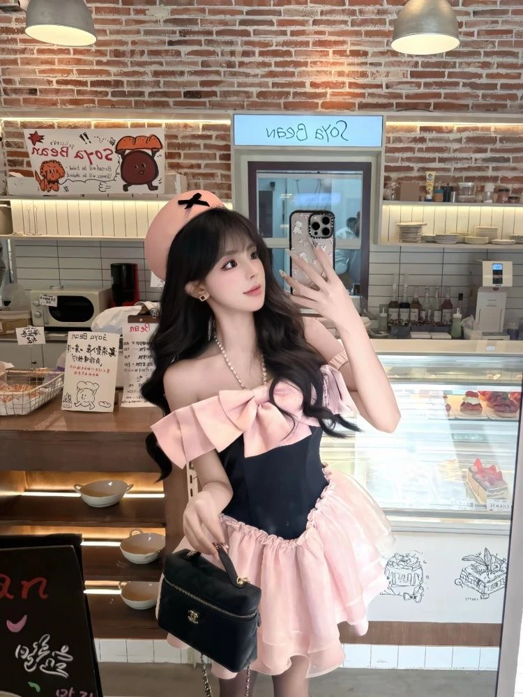 早春新款韩版甜美气质蝴蝶结小众设计感显瘦一字肩连衣裙短裙女仙