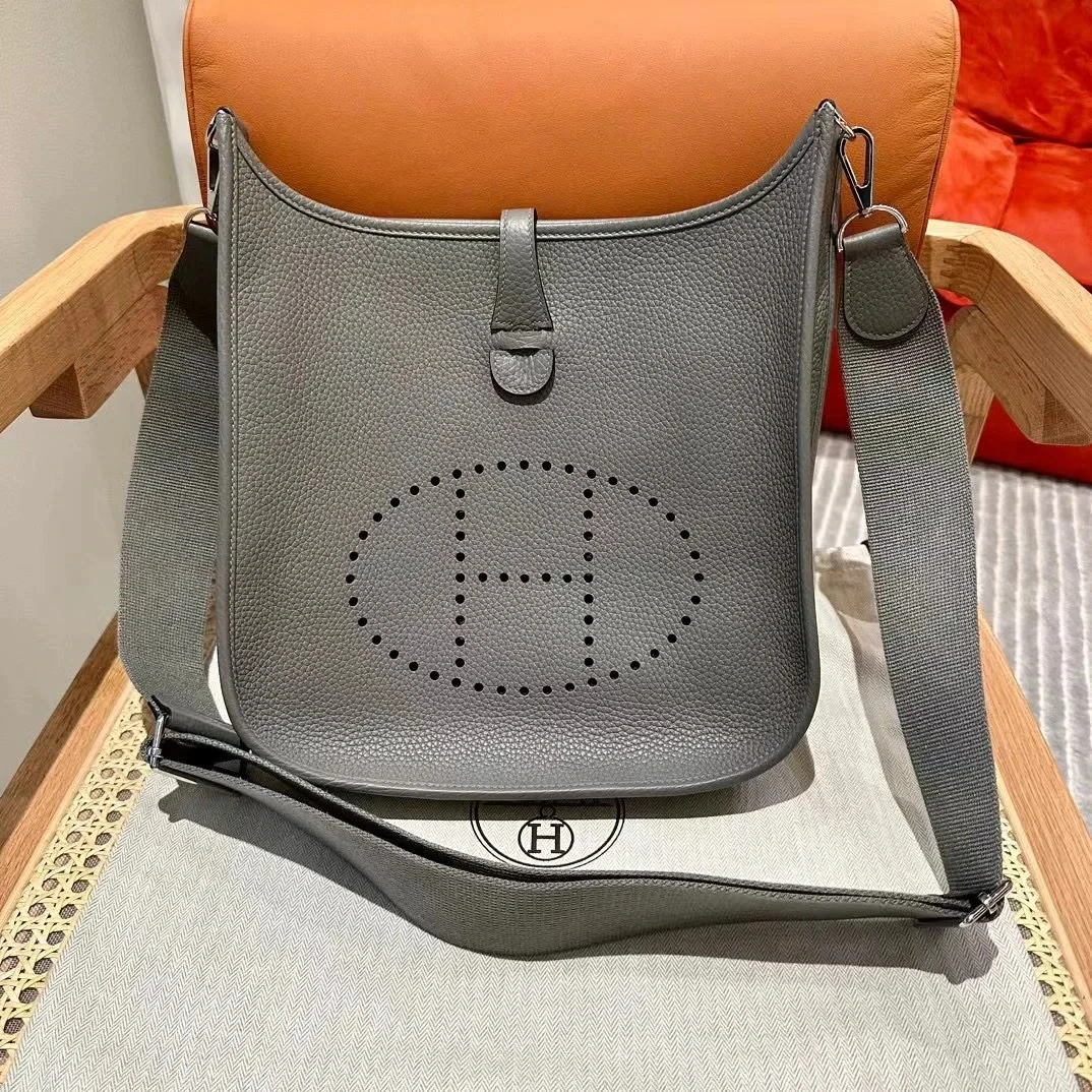 99新 Hermes/爱马仕 小花Jerry Evelyne29锡器灰 C刻包
