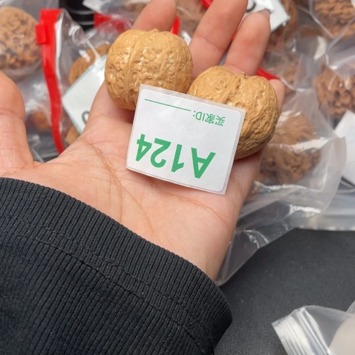 文玩核桃吊坠核桃