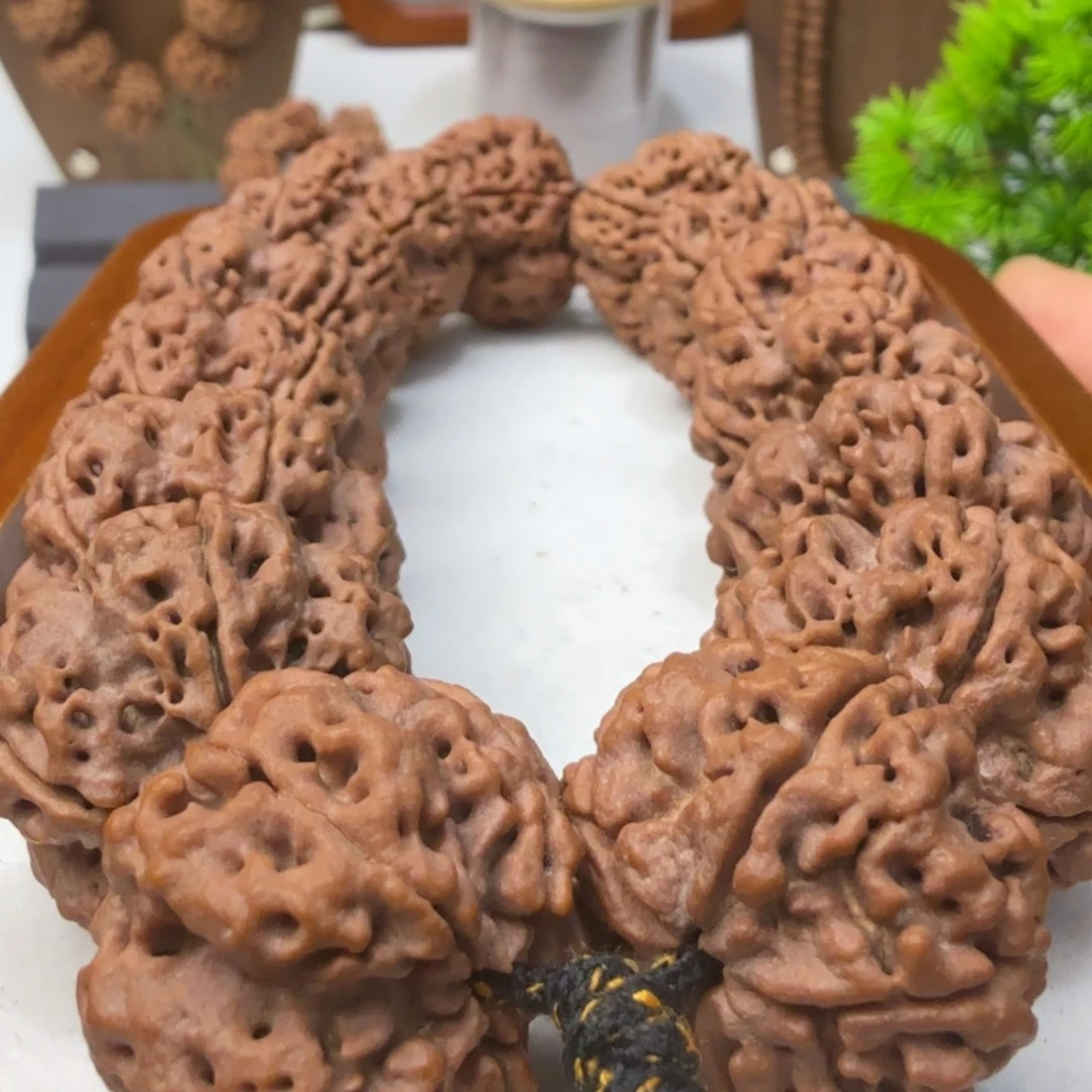 吊坠金刚菩提25➕老安娜粗筋拉钩梅花王飞碟桩