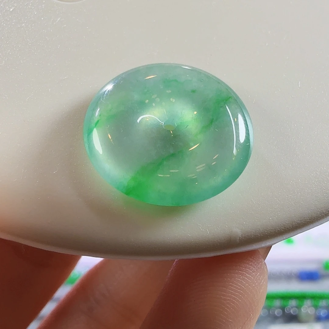 翡翠未镶嵌颈饰性价比超高