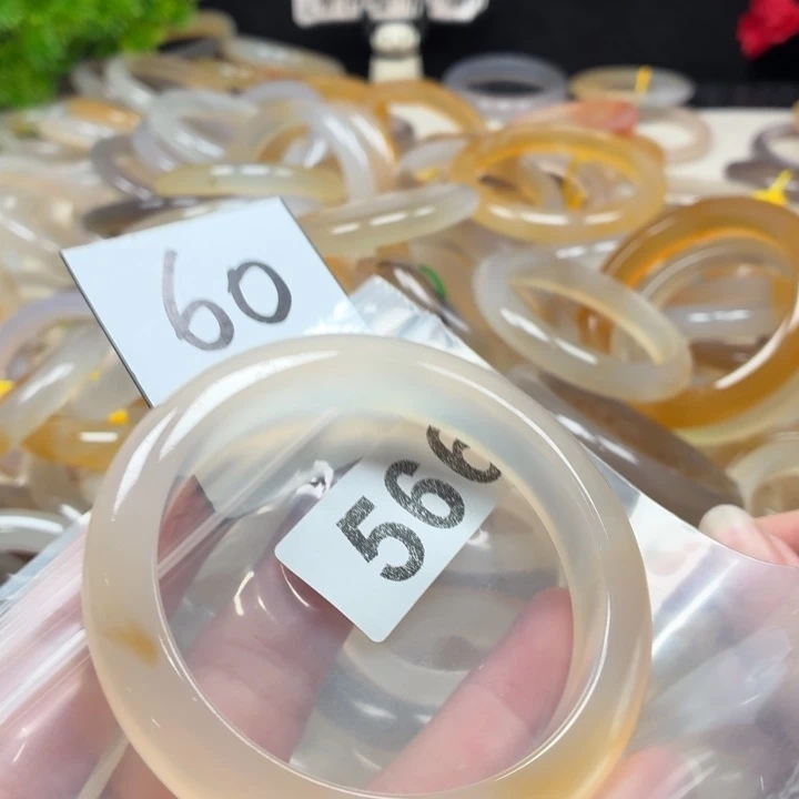 玛瑙/玉髓未镶嵌手镯