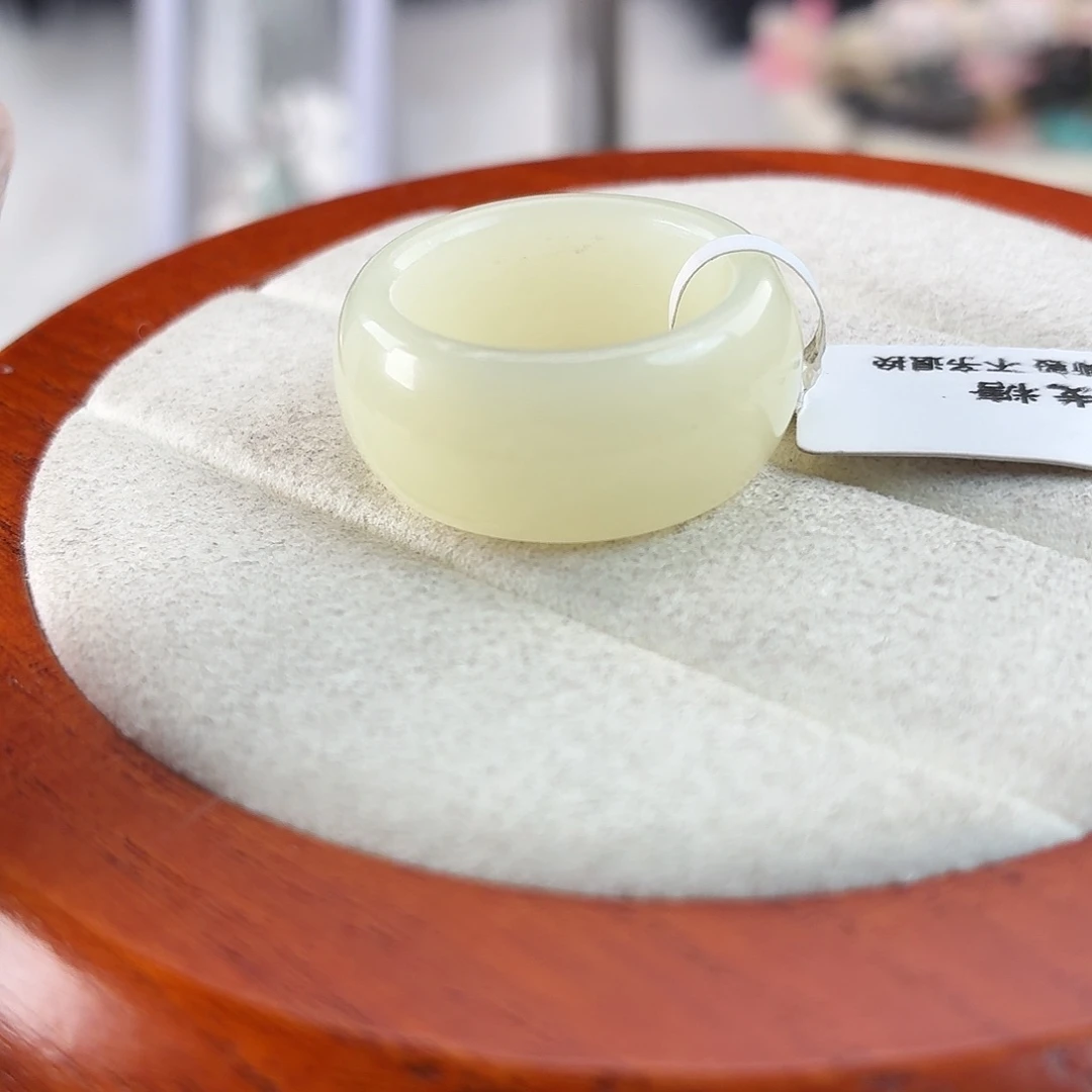 和田玉未镶嵌戒指r78奶黄糖轮胎17.4