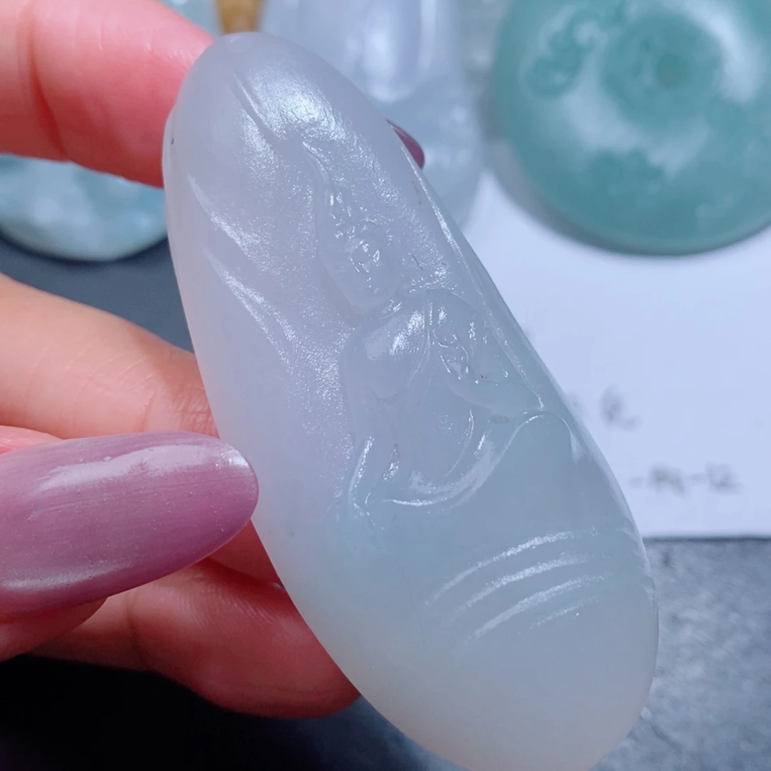 定制翡翠未镶嵌吊坠
