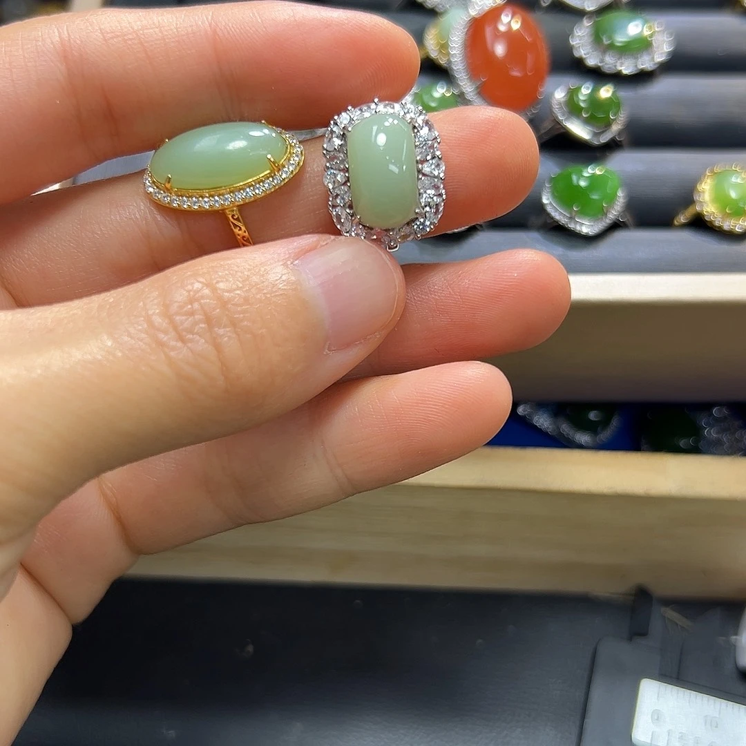 银S925镶嵌戒指和田玉会****君