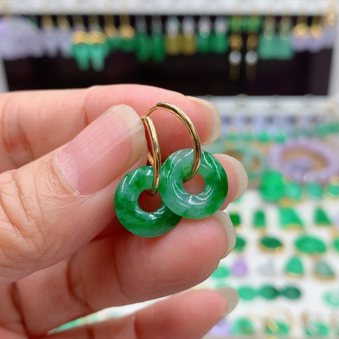 翡翠18K金镶嵌耳饰