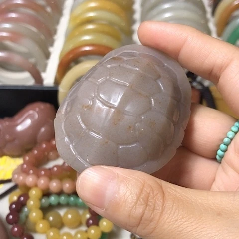 石英质玉未镶嵌手把件