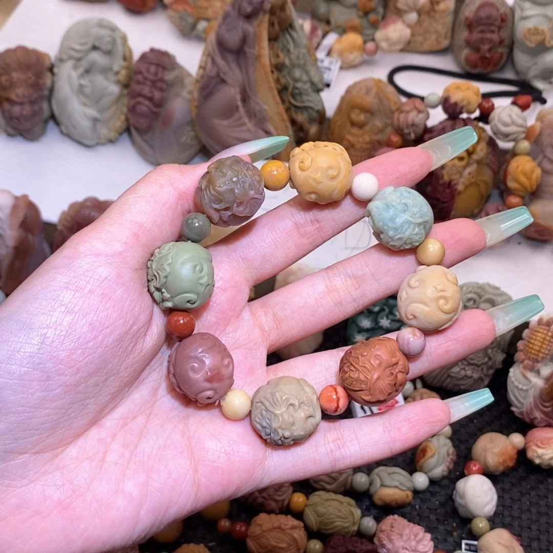 未镶嵌手链石英质玉（阿拉善玉）