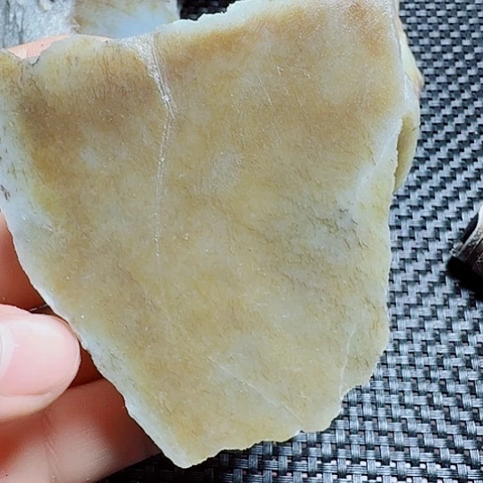 和田玉（糖玉）未镶嵌珠宝半成品