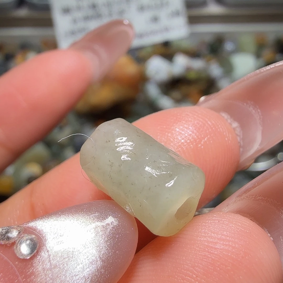 和田玉未镶嵌珠宝奇石