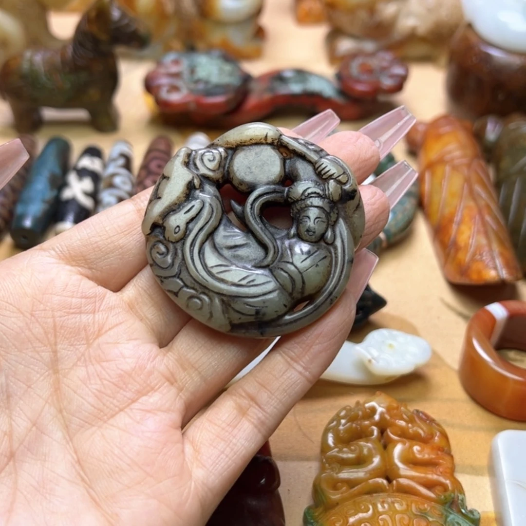 【闪购商品】蛇纹石玉颈饰未镶嵌