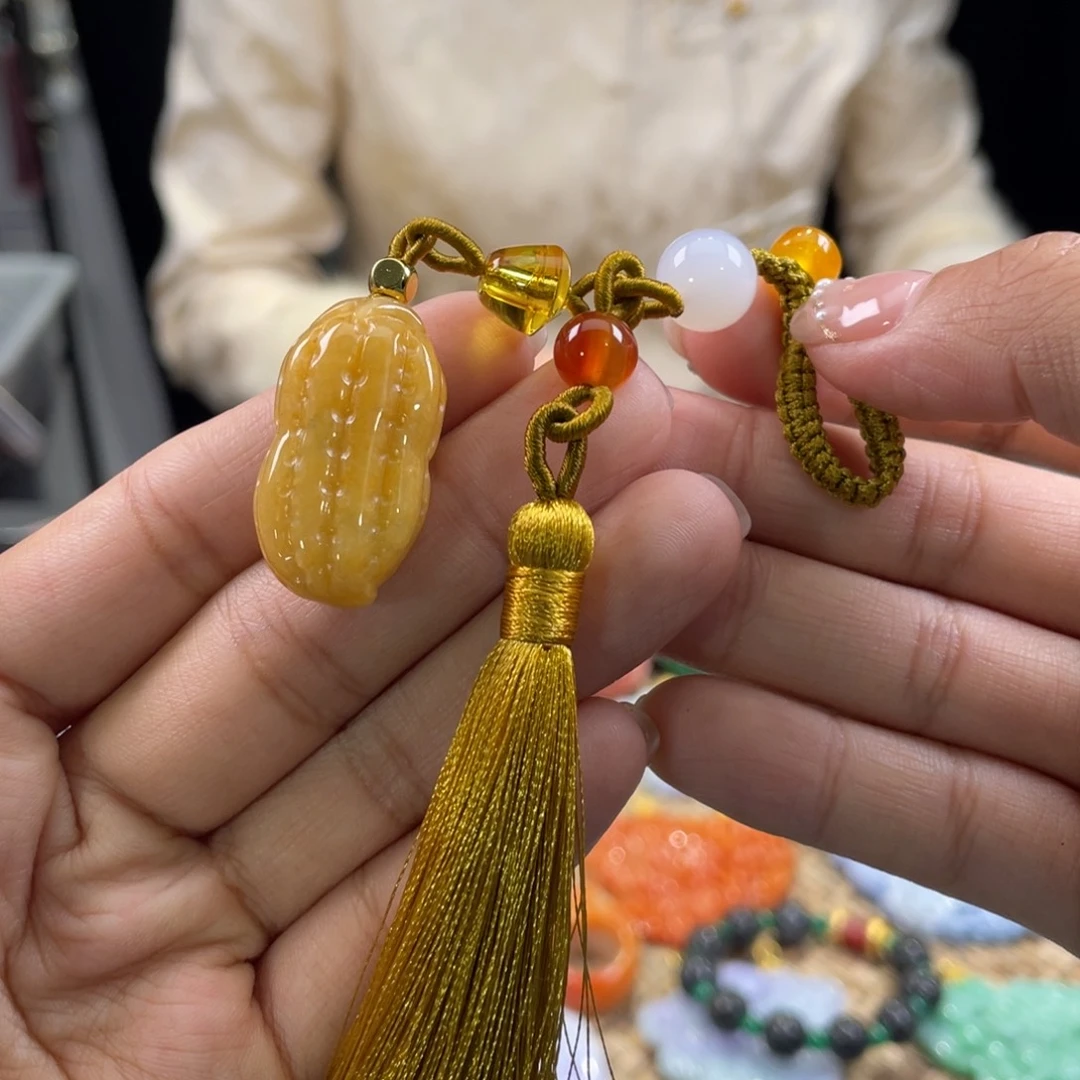 翡翠挂件未镶嵌代编织