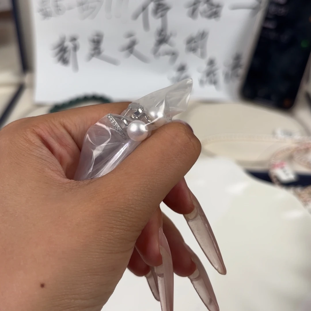颈饰未镶嵌淡水珍珠