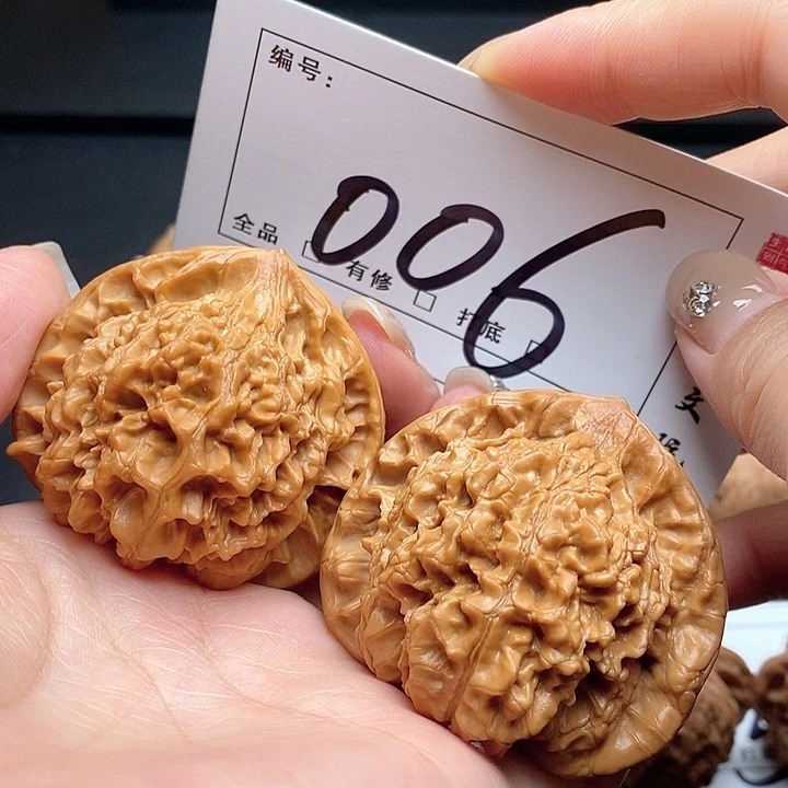 吊坠文玩核桃006号 49尺 官帽
