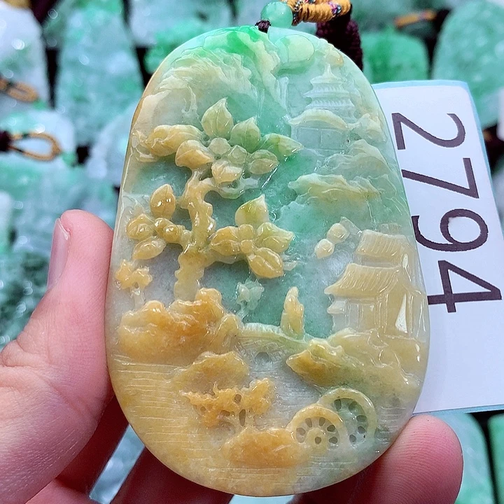 吊坠(不含链)未镶嵌翡翠