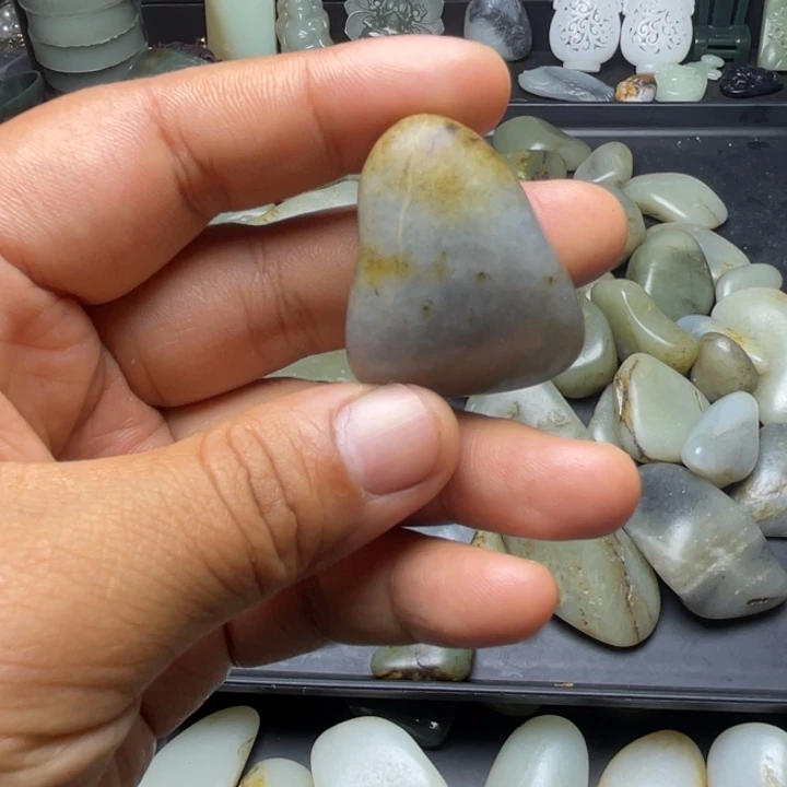 未镶嵌和田玉珠宝半成品