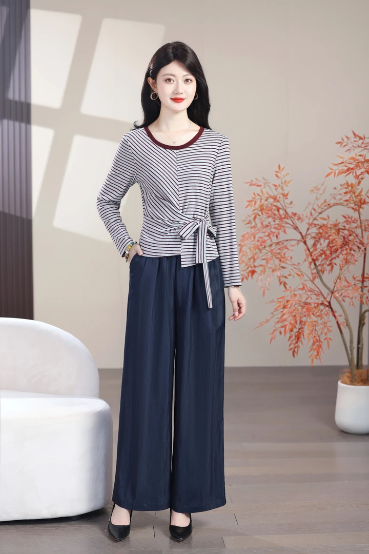 2025新款女士秋季长袖套装时尚条纹上衣妈妈春秋显瘦阔腿裤两件套