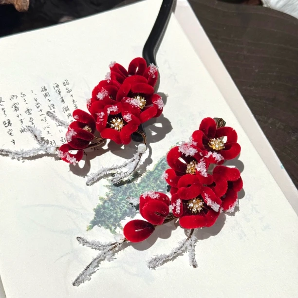 踏雪寻梅胖绒发簪/边夹/懒人夹 非遗绒花纯手工国风饰品日常百搭