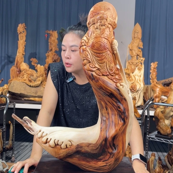柏木（崖柏）随型摆件