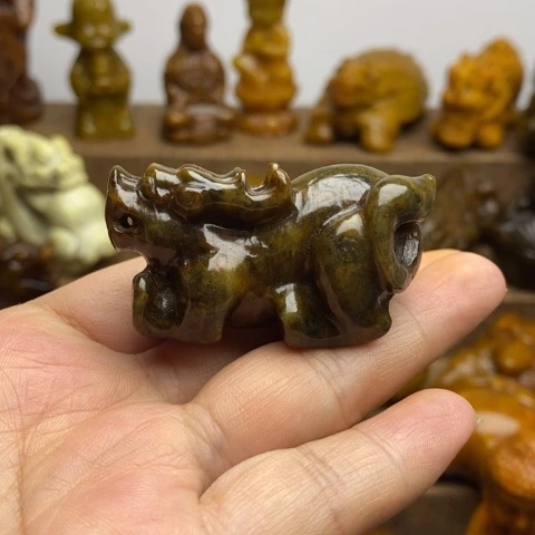 蛇纹石玉未镶嵌颈饰11
