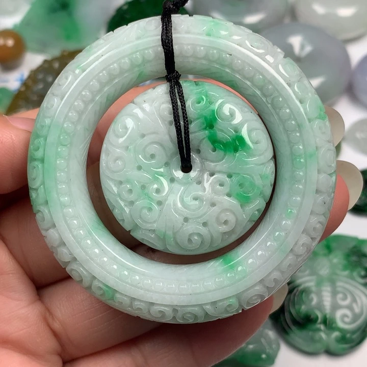 颈饰未镶嵌翡翠翡翠