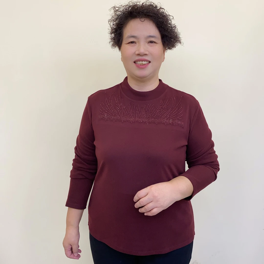 秋冬季中老年洋气妈妈装减龄时尚百搭钉珠高弹内搭外穿上衣1029