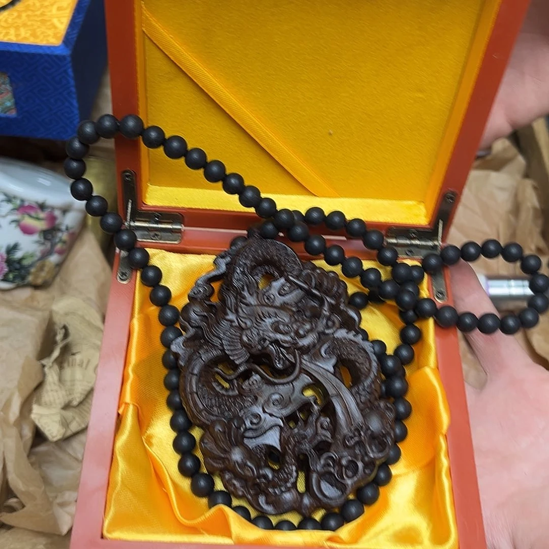 大叶紫檀（黑酸枝木类）