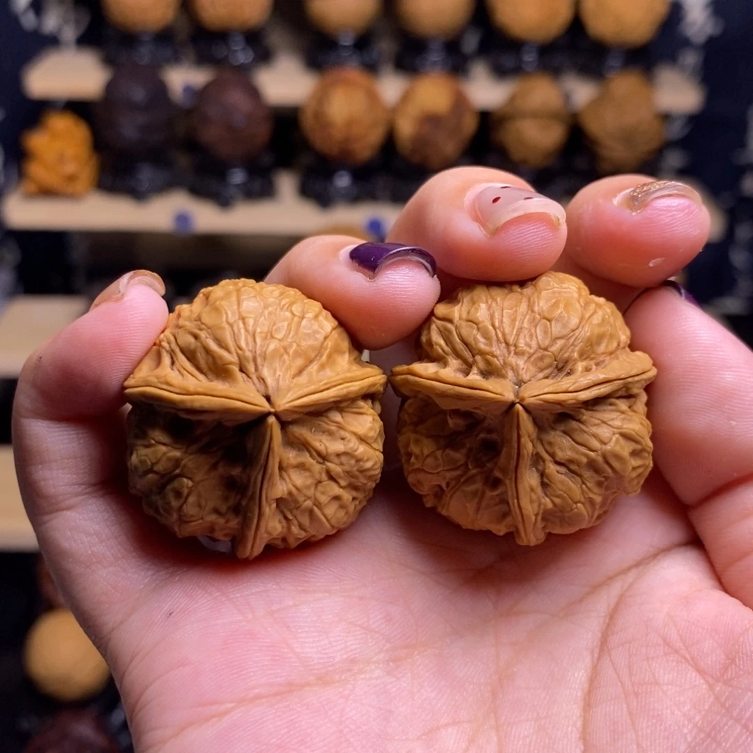 把件文玩核桃Z正奔三棱……………11