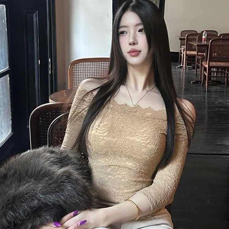 超御显白气质蕾丝拼接一字肩半袖修身显瘦打底上衣女内搭秋冬