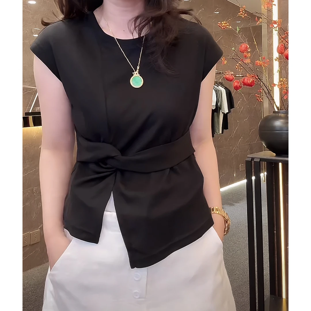 2025年夏季新款设计感圆领扭结腰开叉显瘦气质时尚百搭上衣女ins