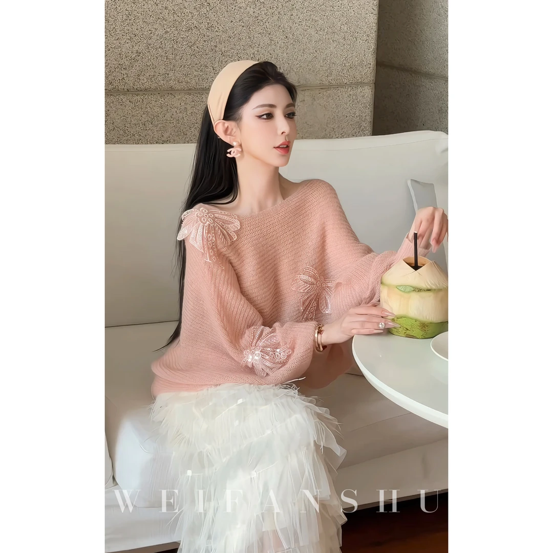 WEIFANSHU/魏凡舒【甜蜜夏日】早春新款设计感露肩花瓣甜美减龄毛衣