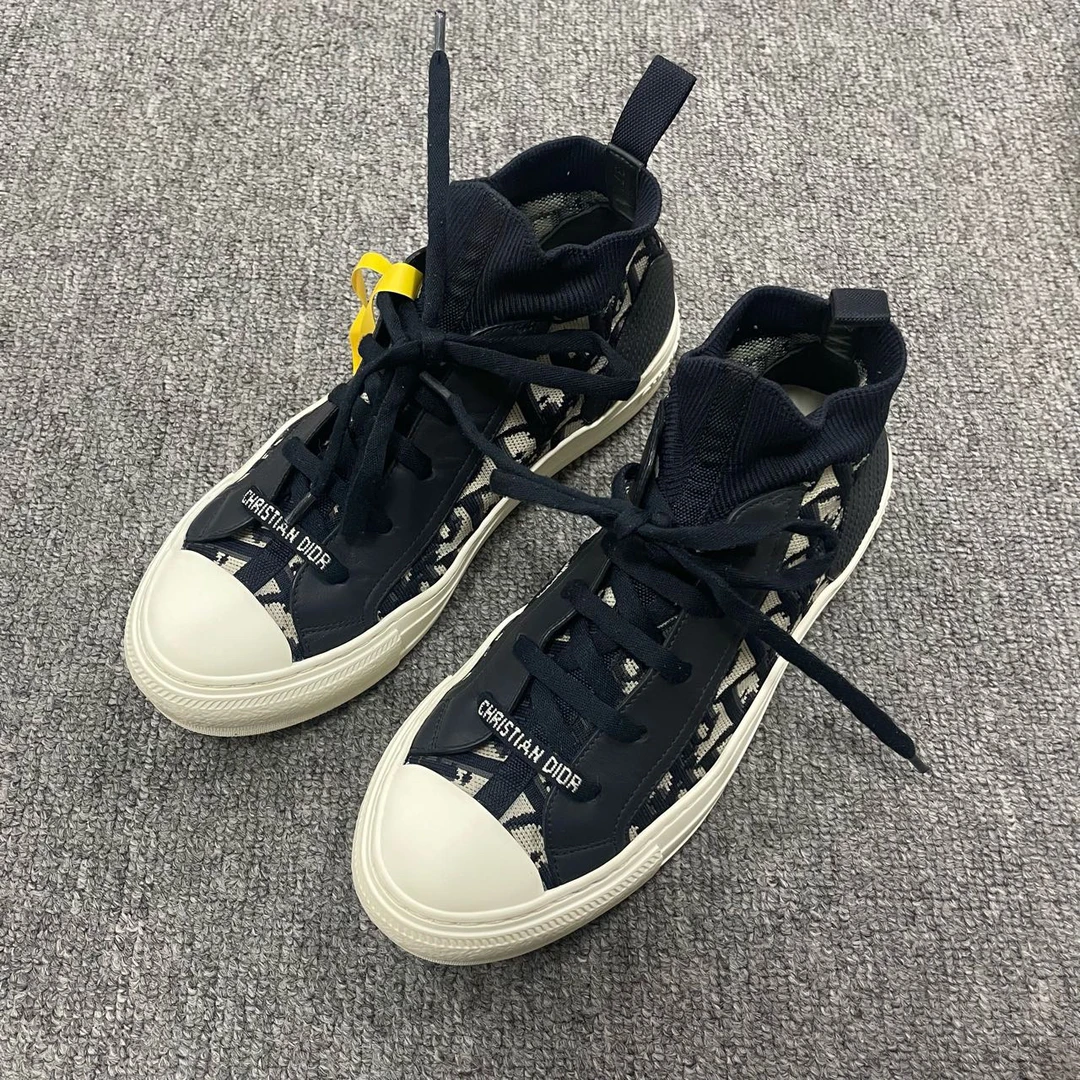 95新 DIOR/迪奥 （有盒）Walk'n'Dior 中帮时尚板鞋  37.5码/5622