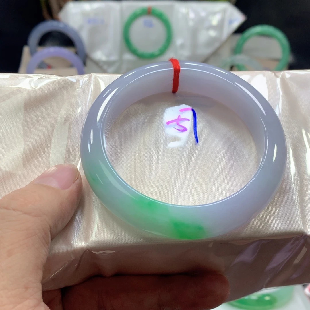 翡翠未镶嵌手镯翡翠