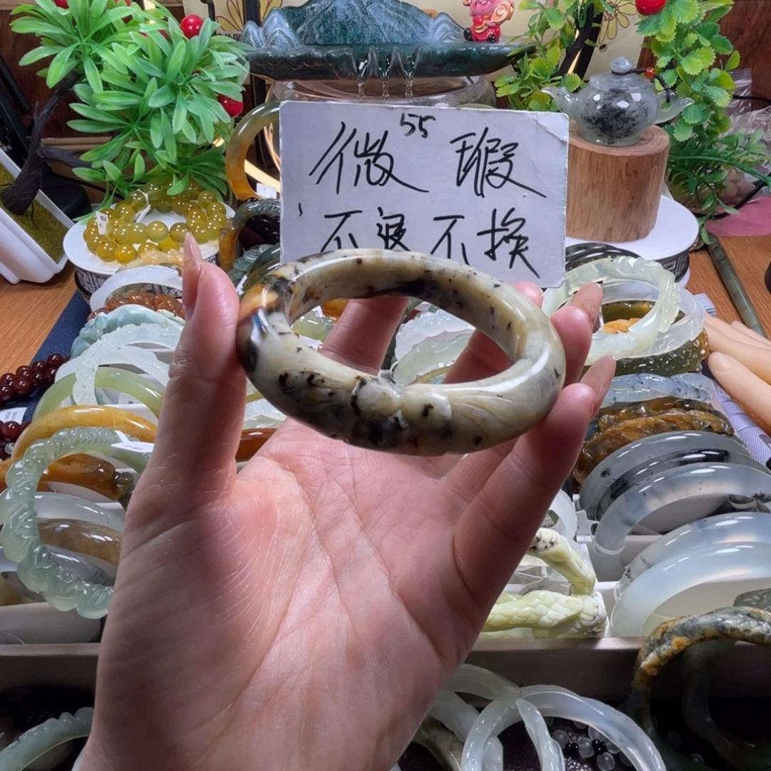 未镶嵌蛇纹石玉手镯