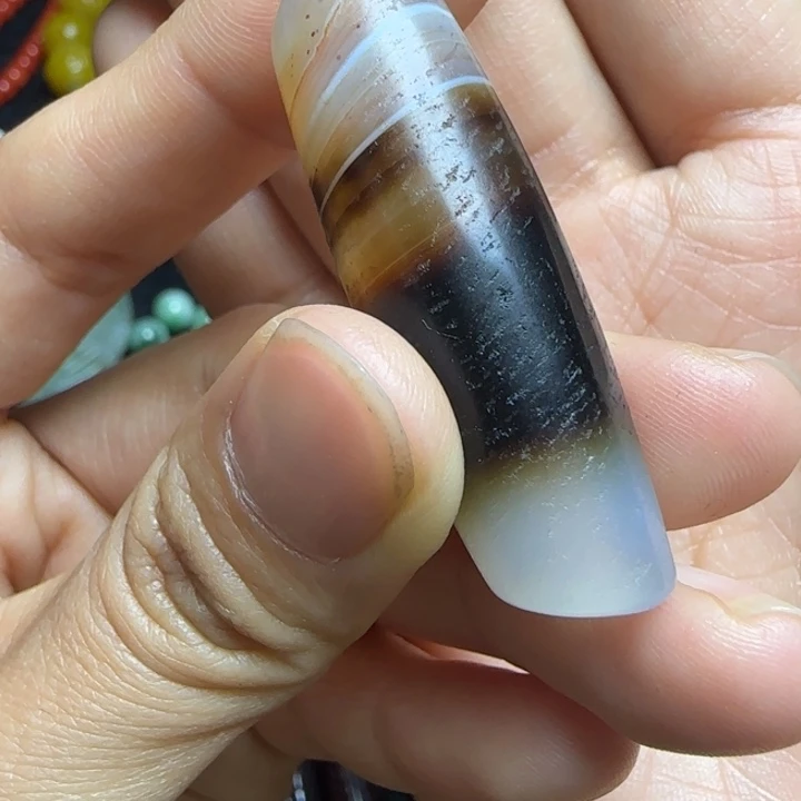龚***财玛瑙/玉髓未镶嵌珠宝半成品