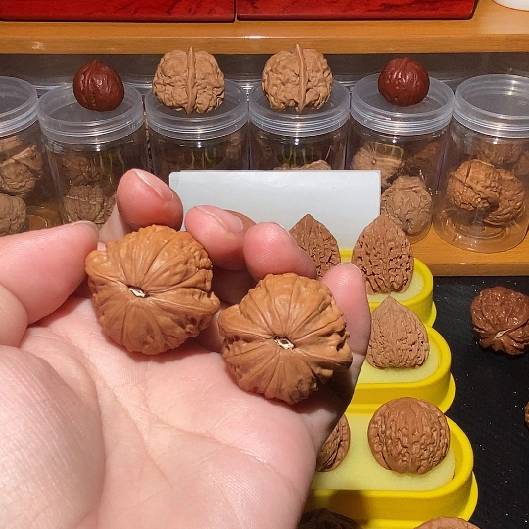 N***刘吊坠文玩核桃35铁锤妹妹